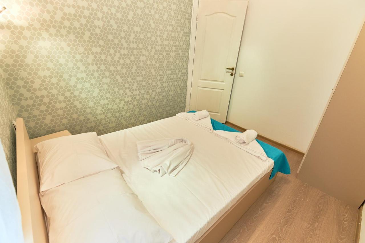 Stanford Aparthotel Gara De Nord Boekarest Buitenkant foto