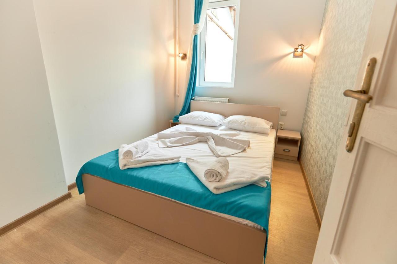 Stanford Aparthotel Gara De Nord Boekarest Buitenkant foto