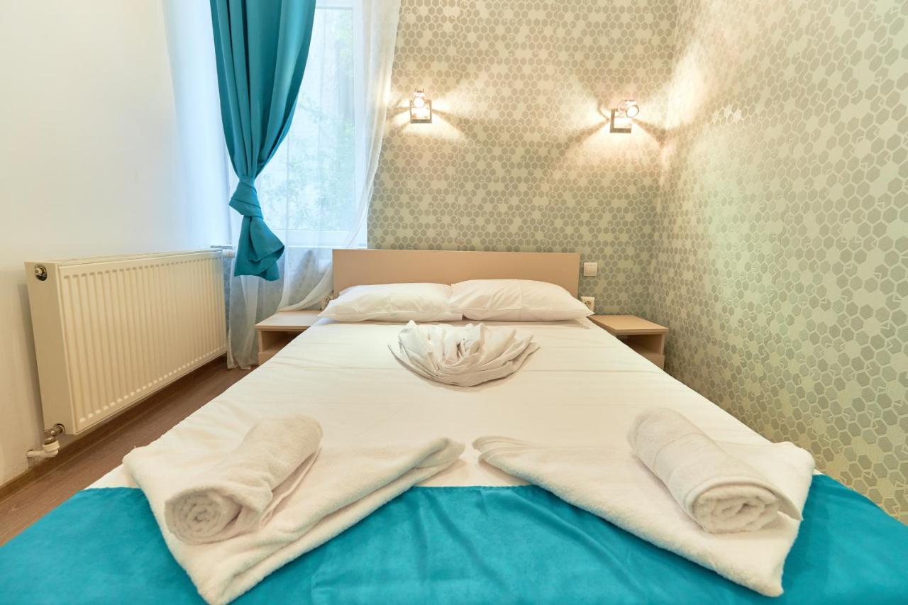 Stanford Aparthotel Gara De Nord Boekarest Buitenkant foto