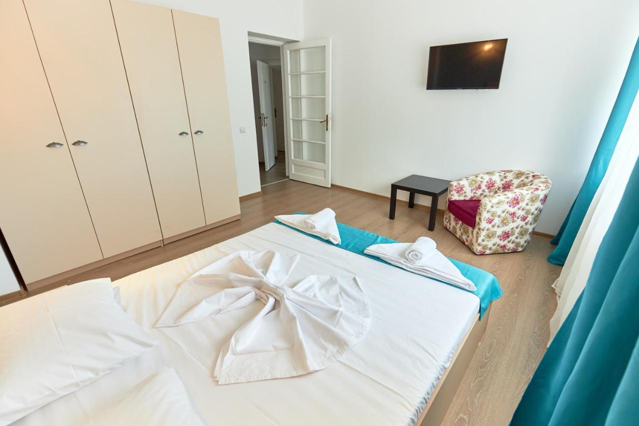Stanford Aparthotel Gara De Nord Boekarest Buitenkant foto