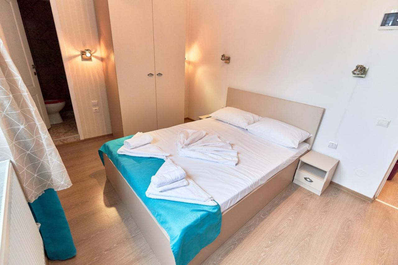 Stanford Aparthotel Gara De Nord Boekarest Buitenkant foto