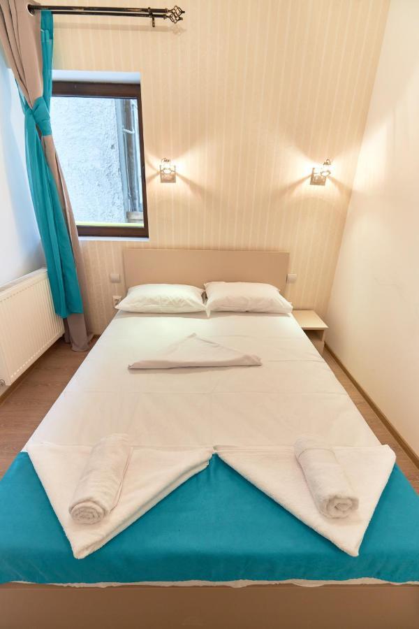 Stanford Aparthotel Gara De Nord Boekarest Buitenkant foto