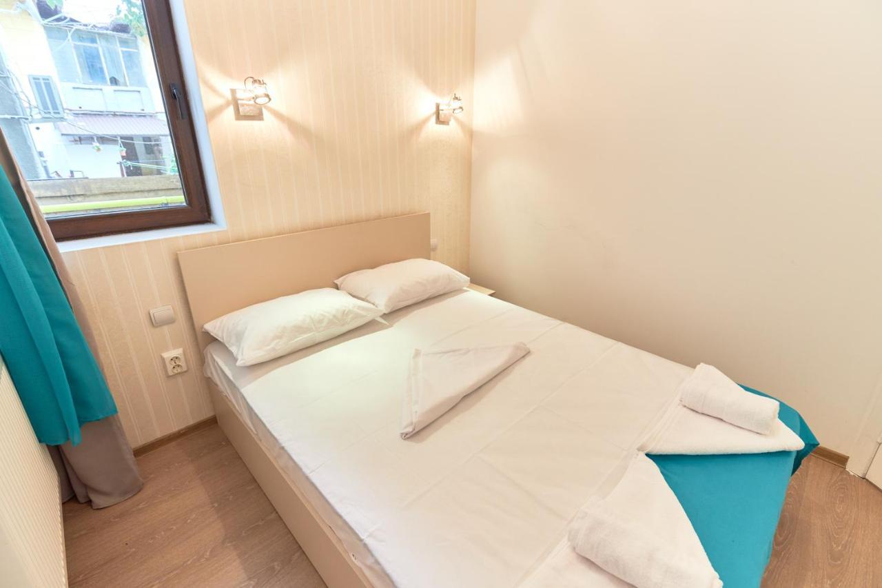 Stanford Aparthotel Gara De Nord Boekarest Buitenkant foto