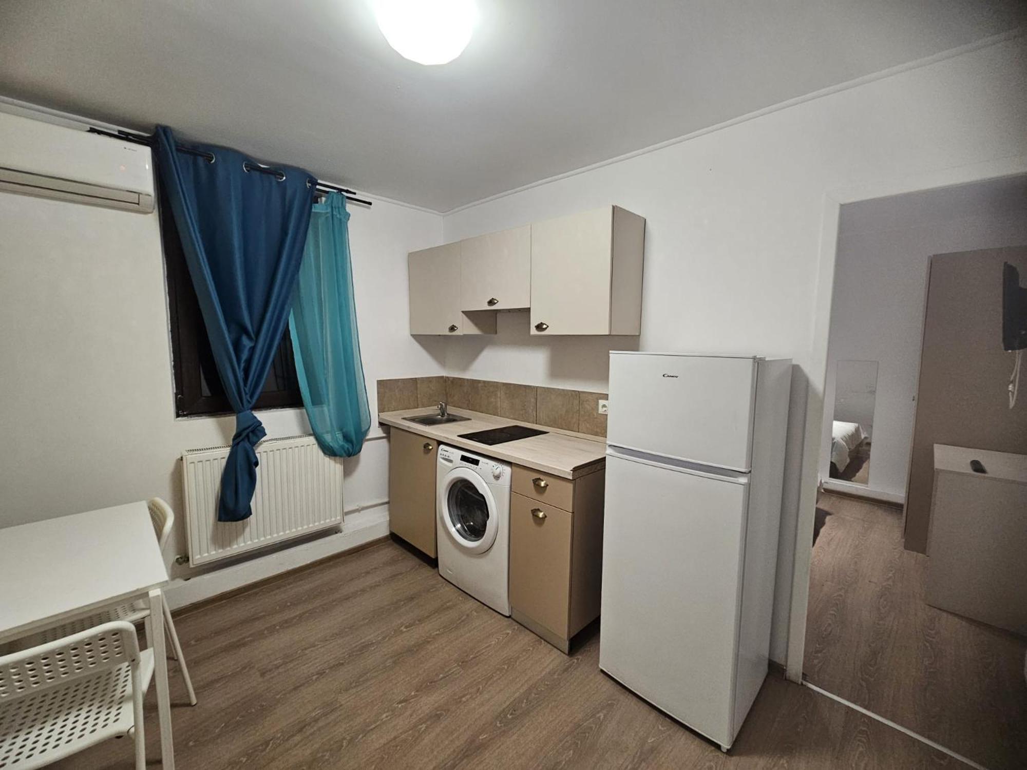 Stanford Aparthotel Gara De Nord Boekarest Buitenkant foto